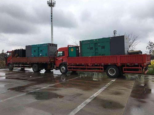 宣威涂抹密封胶后，需要等待多长时间才能安装水冷式机油散热器密封件？